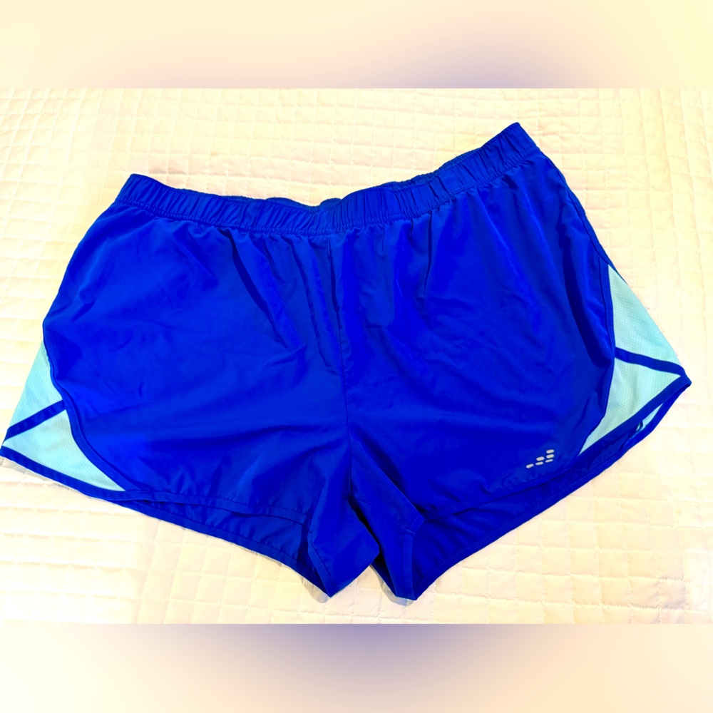 Womens Athletic shorts. 2X